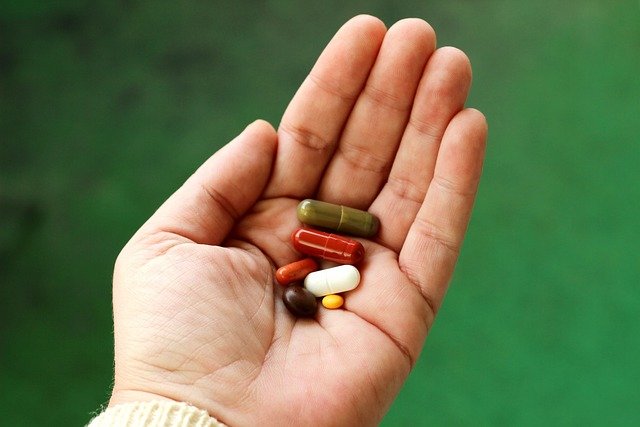 Nitrofurantoína antibioticos pastillas